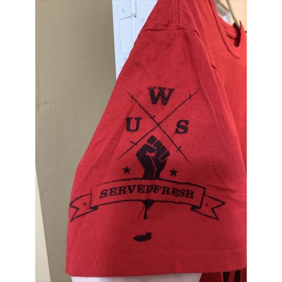 Colin Kapernick Served Fresh Red Short Sleeve T-Shirt Size L Large - Picture 3 of 6